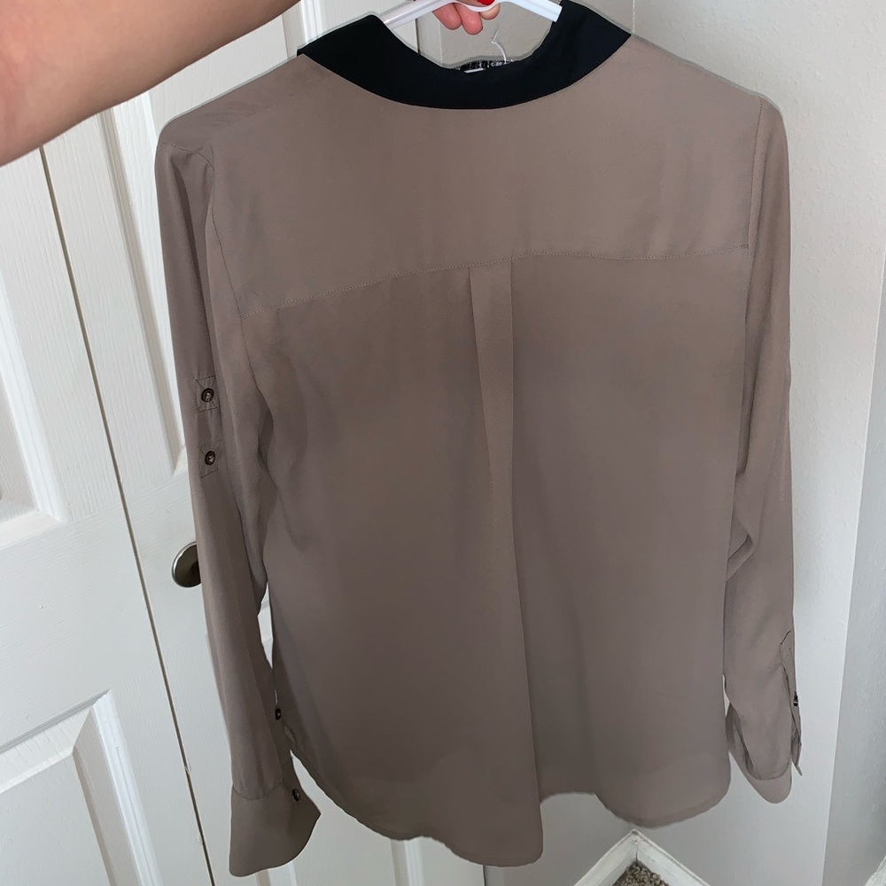 Button down Shirt - Picture 2 of 4